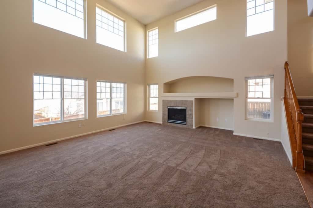 20129 E Doane Dr - Photo 3 of 33