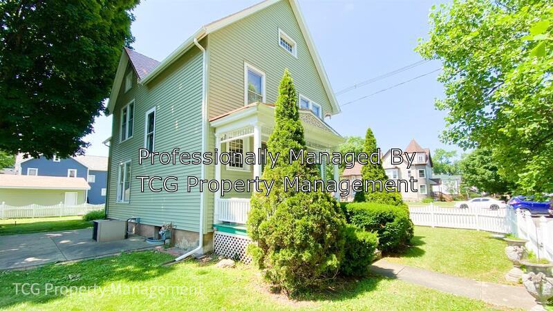 105 E Van Buren St - Photo 2 of 16