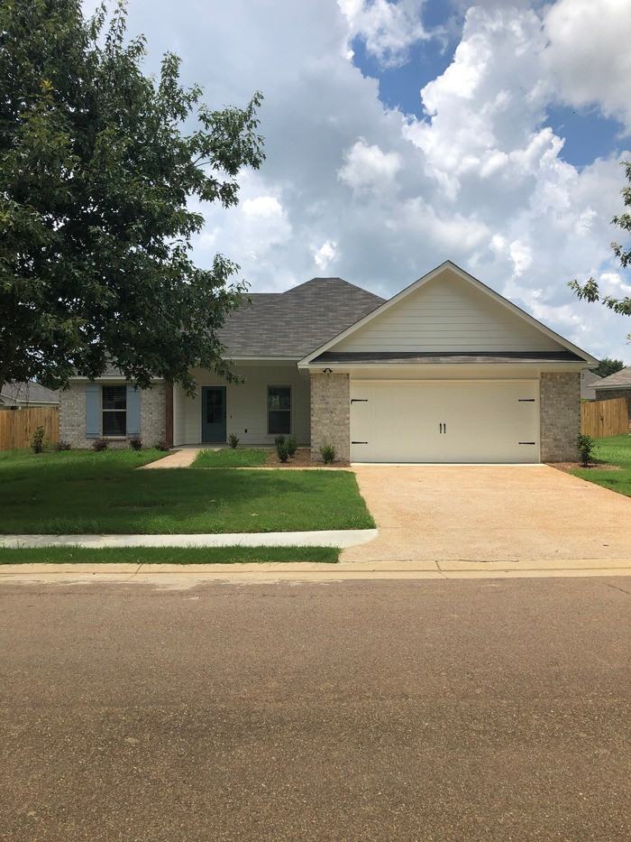 174 Harvey Cir - Photo 2 of 11