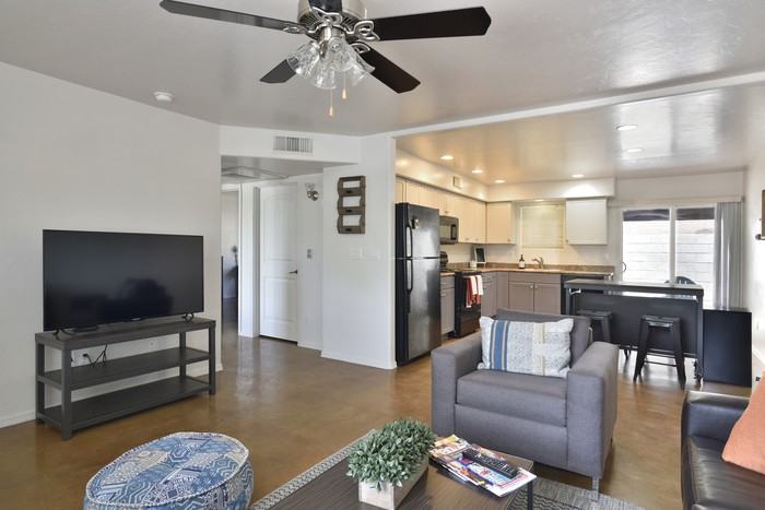 4 S 6th Ave - Photo 2 of 27