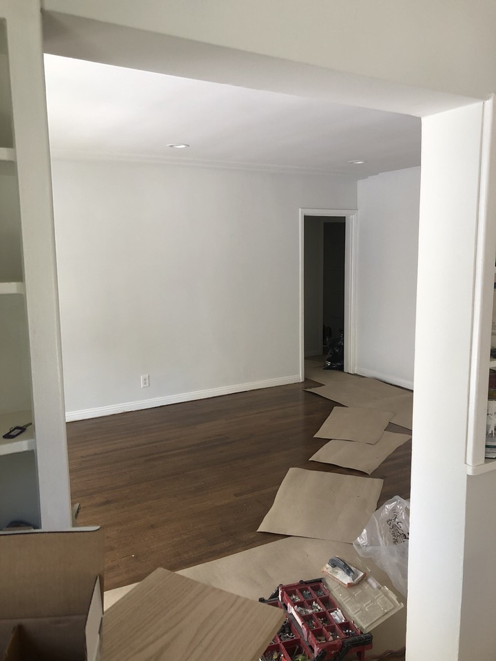 344 North Sycamore Avenue - Photo 3 of 8