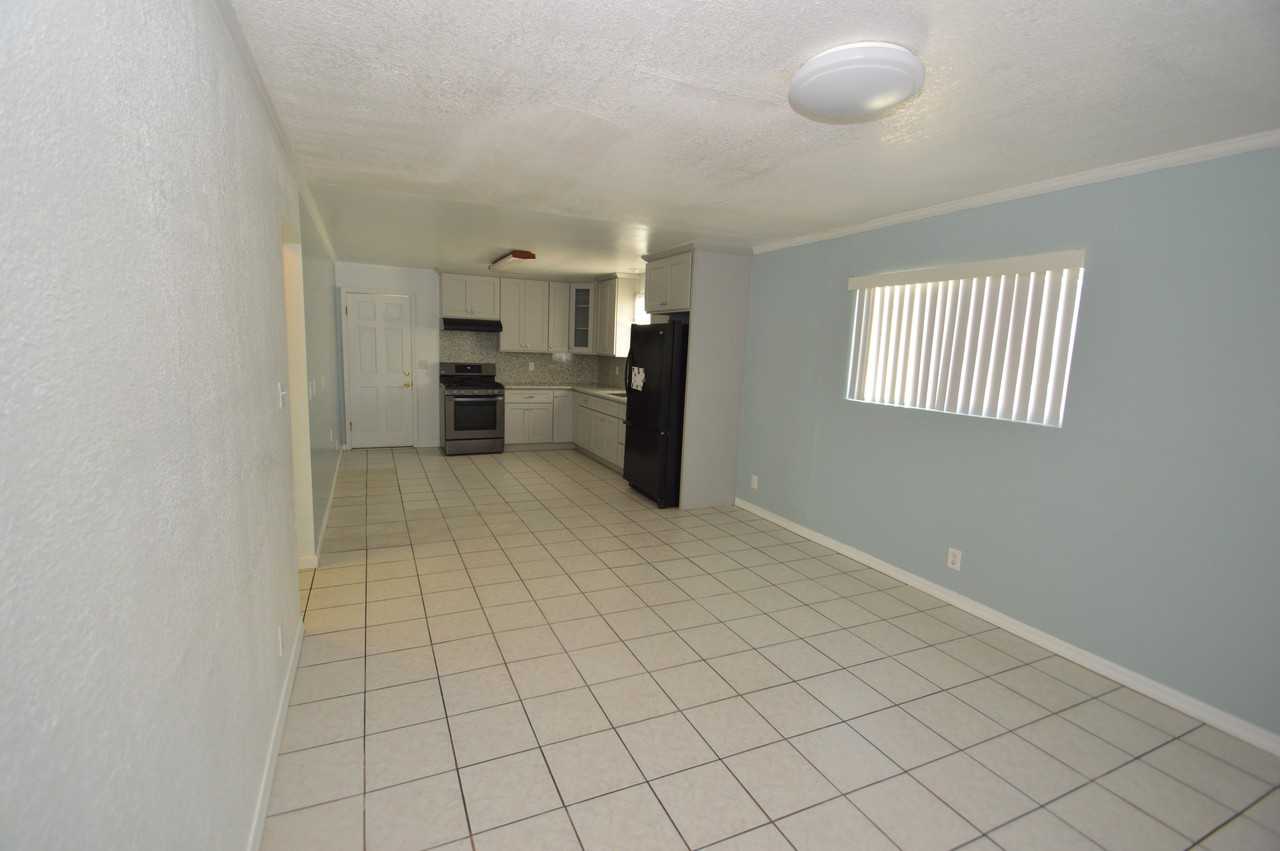 2355 Cooley Avenue - Photo 2 of 8