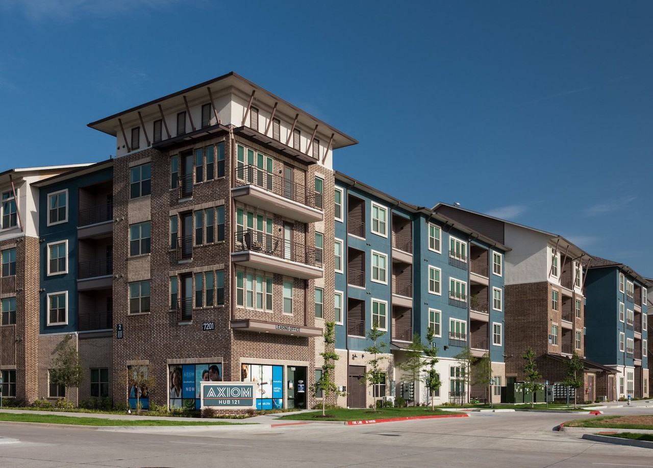 Axiom HUB 121 - Photo 3 of 41