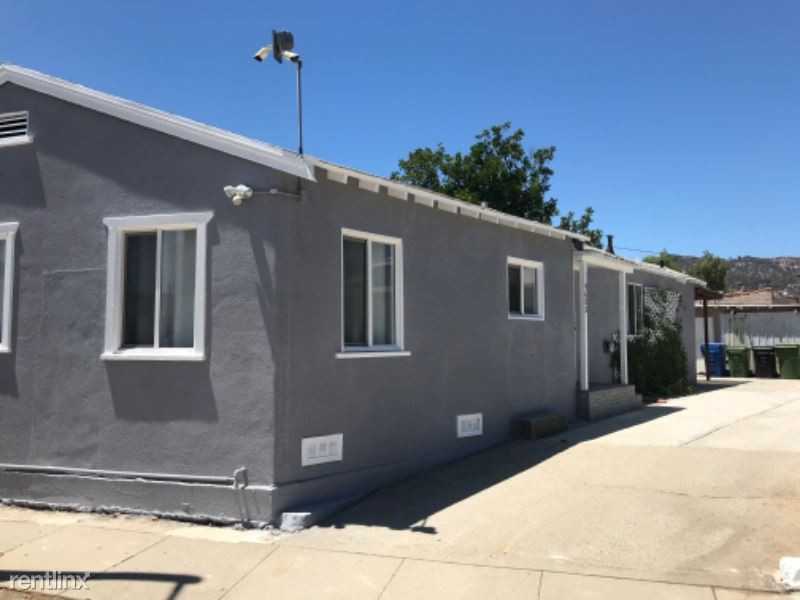 4602 Alger St - Photo 2 of 21