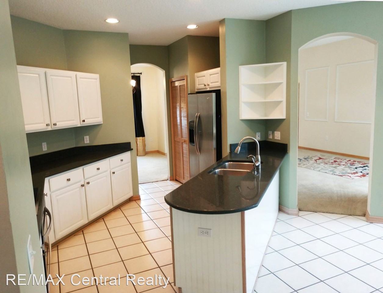 417 Havilland Ct - Photo 3 of 18