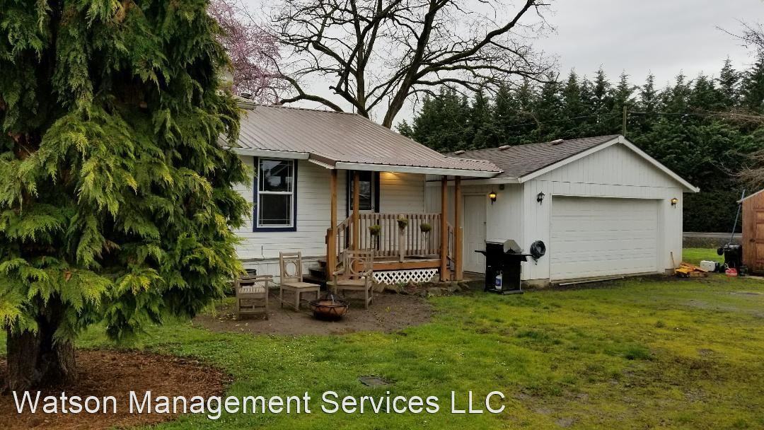 927 Pine St - Photo 3 of 15