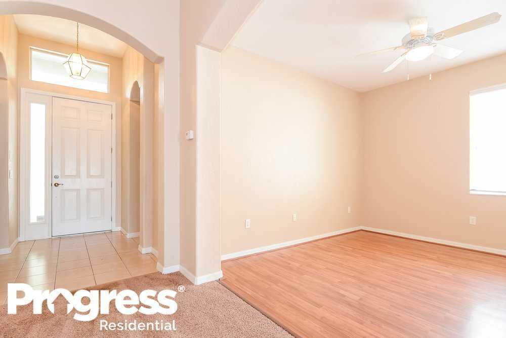 10902 Tree Cactus Loop - Photo 3 of 20