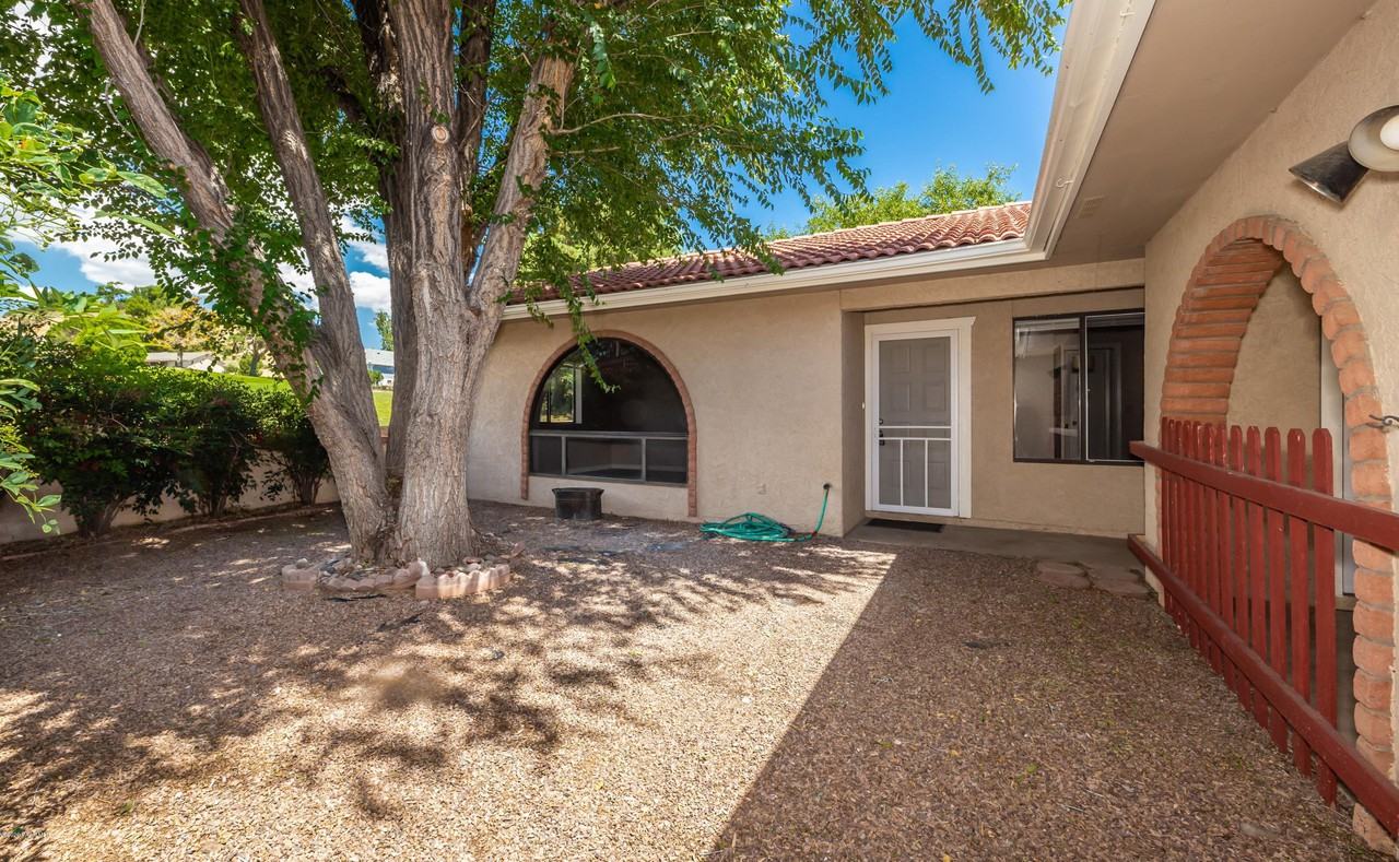 1298 N Tapadero Dr - Photo 2 of 29