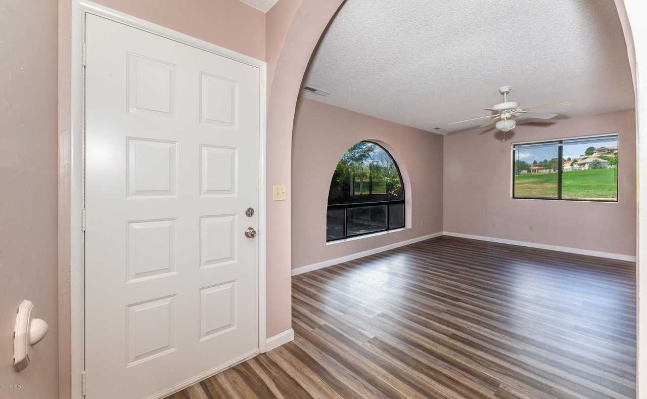 1298 N Tapadero Dr - Photo 3 of 29