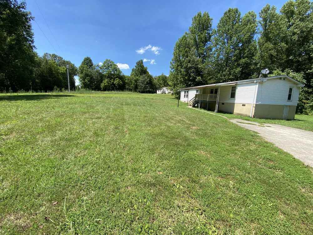 11909 Belfonte Rd - Photo 3 of 34