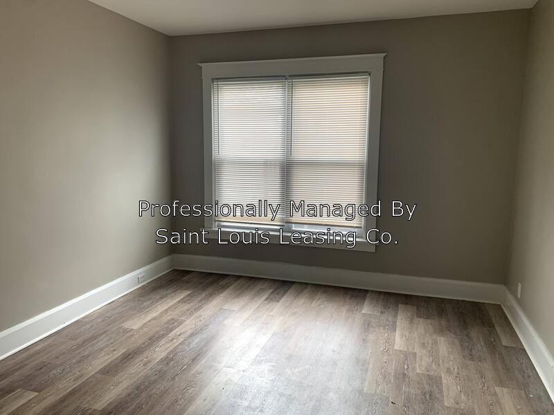 8758 Burton Ave - Photo 3 of 7