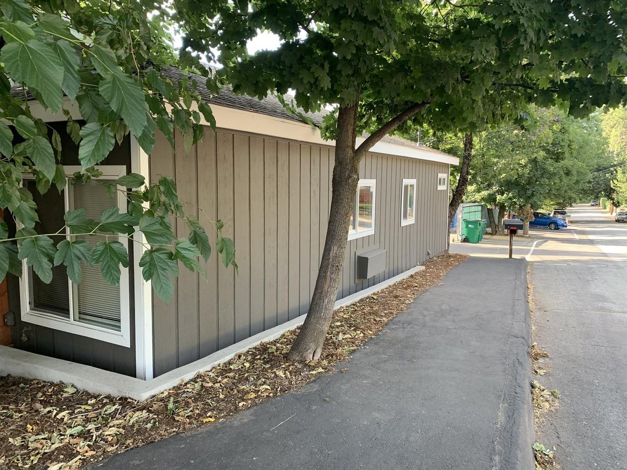 13076 Ridge Rd - Photo 4 of 29