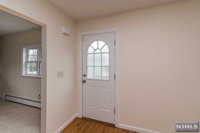 61 Myrtle Ave - Photo 2 of 15