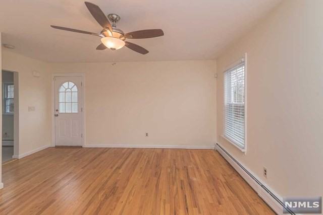 61 Myrtle Ave - Photo 3 of 15