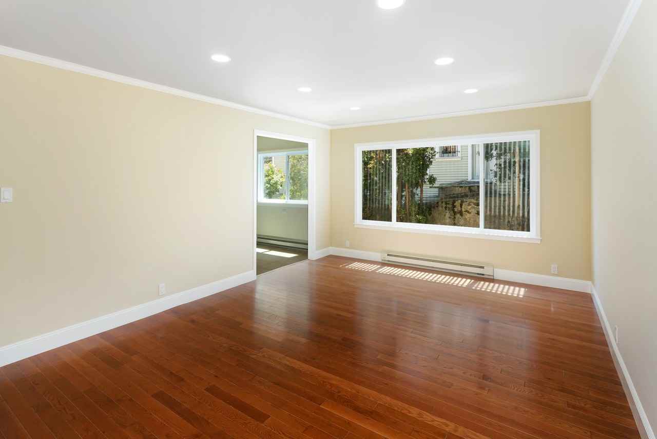 501 Oak Street #4 - Photo 2 of 6