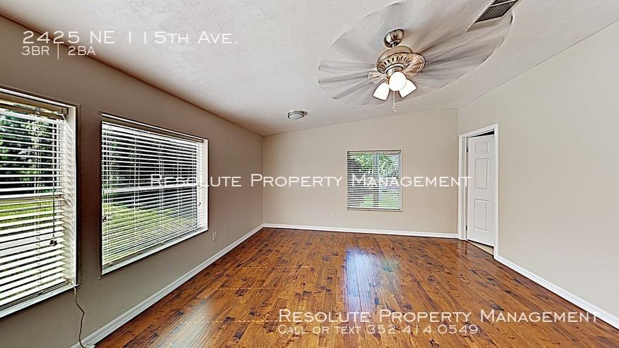 2425 Ne 115th Ave - Photo 3 of 17