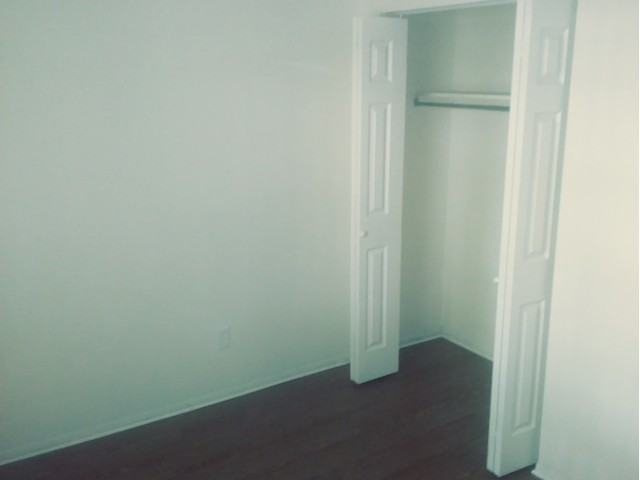 Orangewood Lakes Apartments - Photo 3 of 11