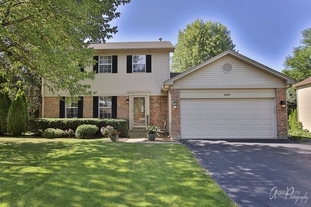 329 Claire Ln - Photo 2 of 32