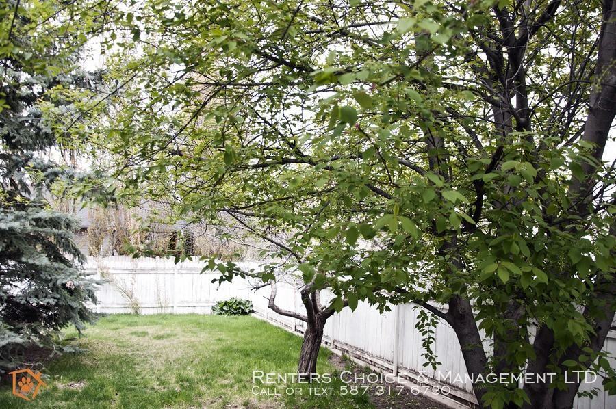 2124 16a Ave - Photo 3 of 20