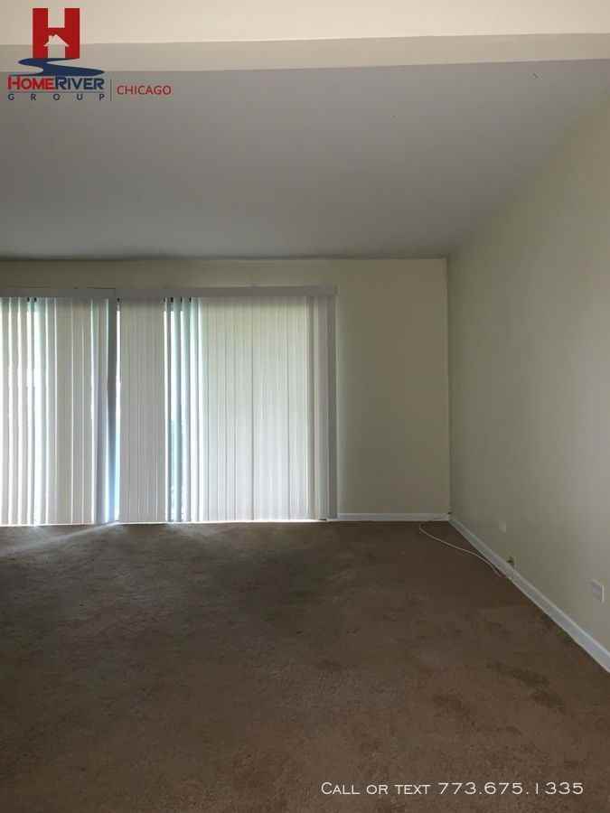 516 N Roberts Dr Apt 1c - Photo 3 of 8