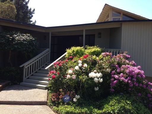 812 La Mesa Dr - Photo 3 of 19