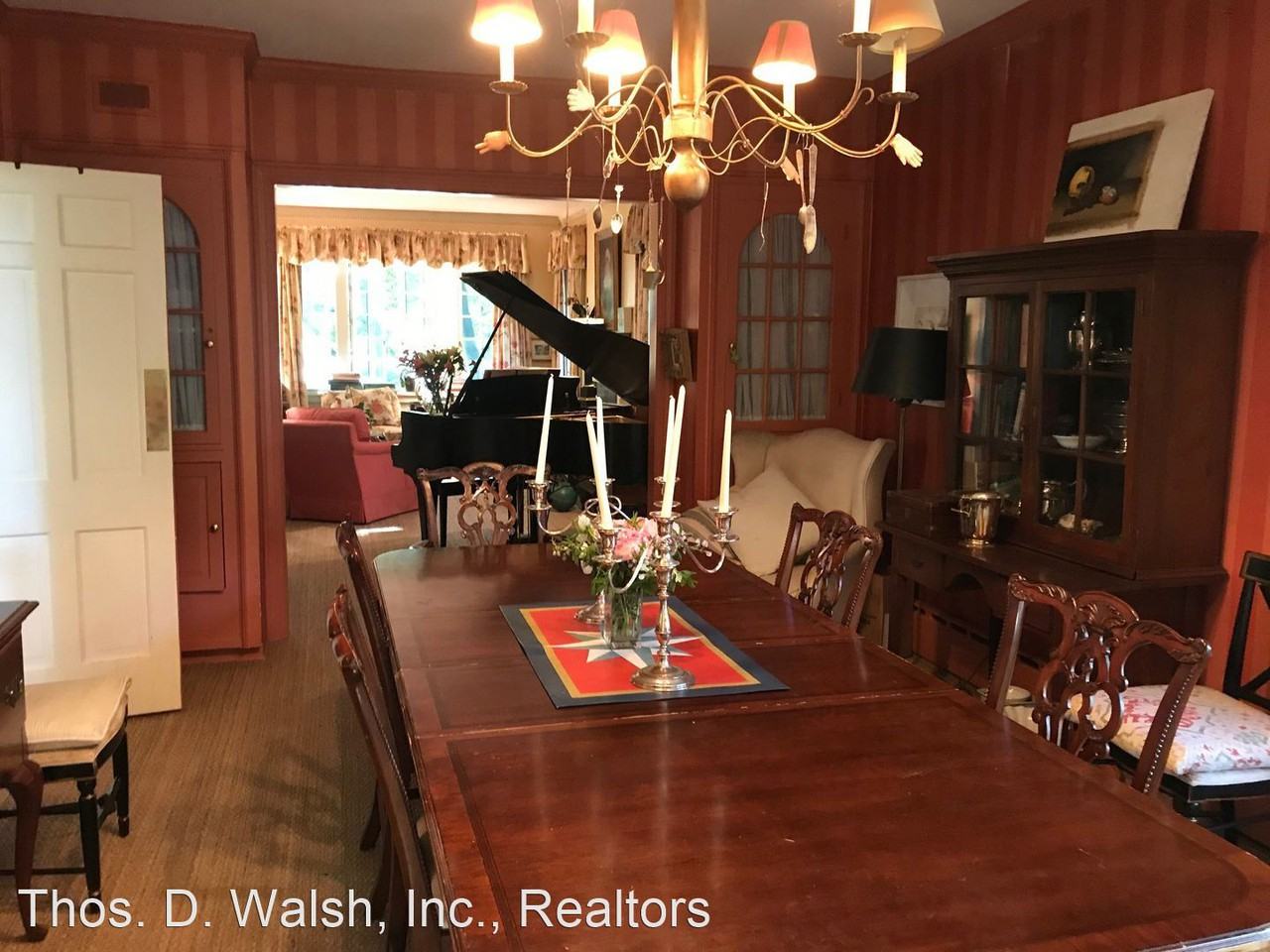 2428 Tracy Pl Nw - Photo 2 of 15