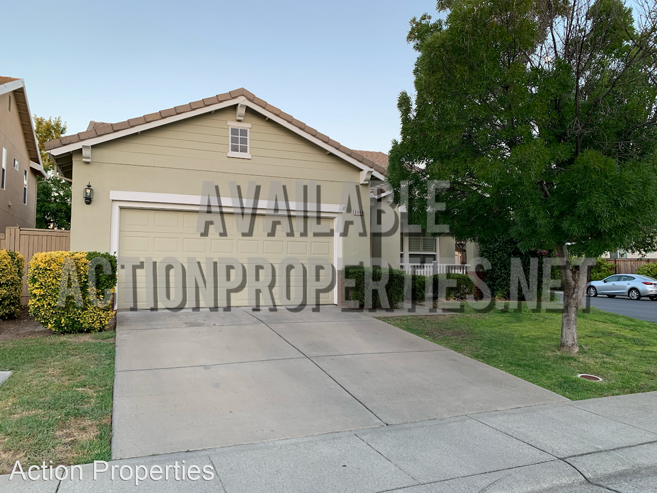 6468 Cormorant Cir - Photo 2 of 19