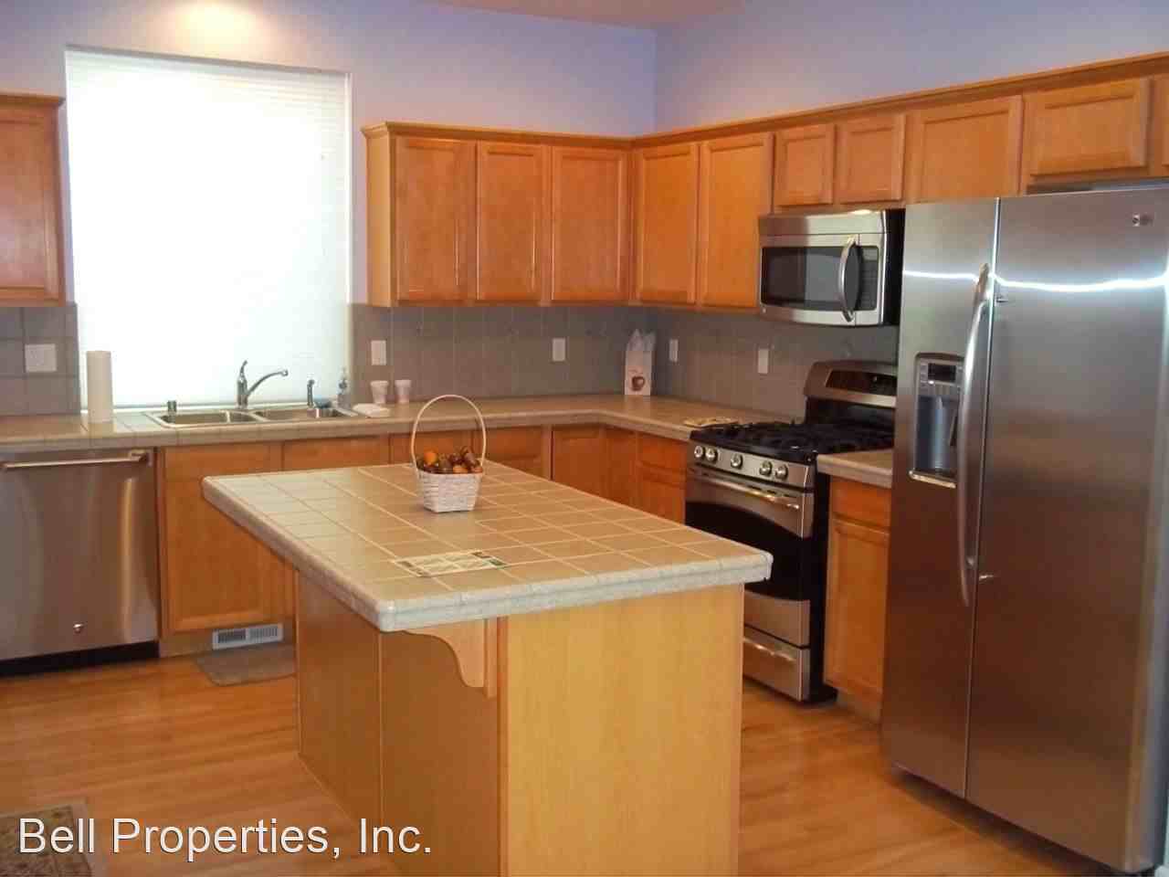 2503 85th Dr Ne - Photo 2 of 6