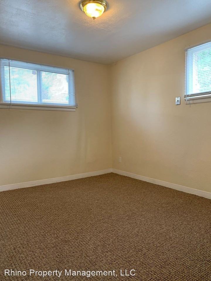 1518 S 1000 E - Photo 3 of 5