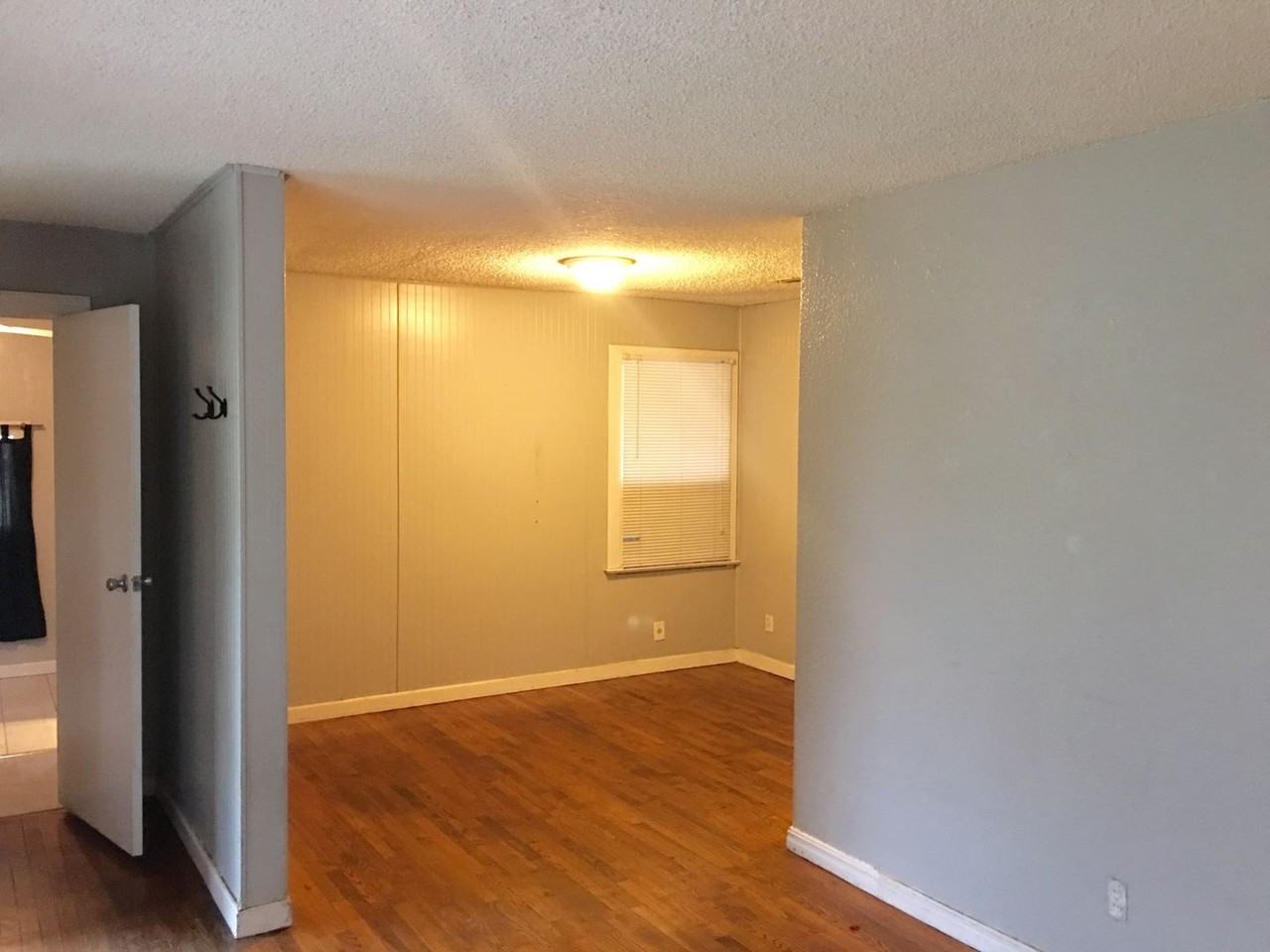 3137 Nw 46th St - Photo 3 of 16