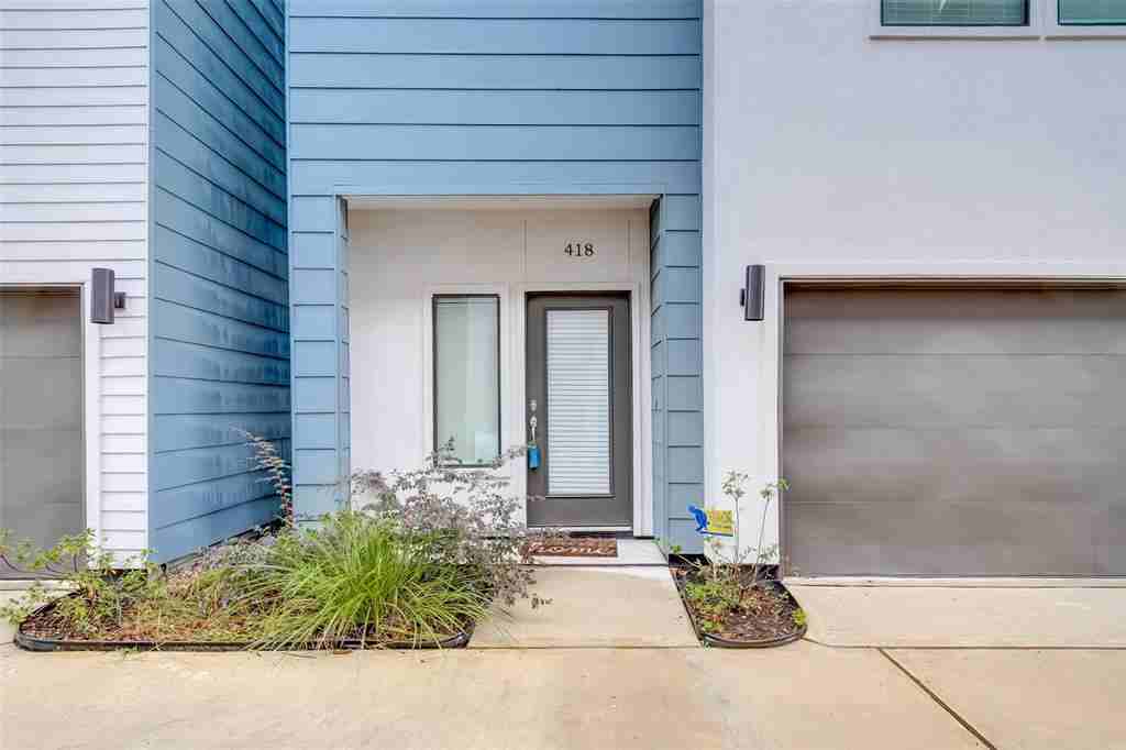 418 Drennan St - Photo 2 of 35