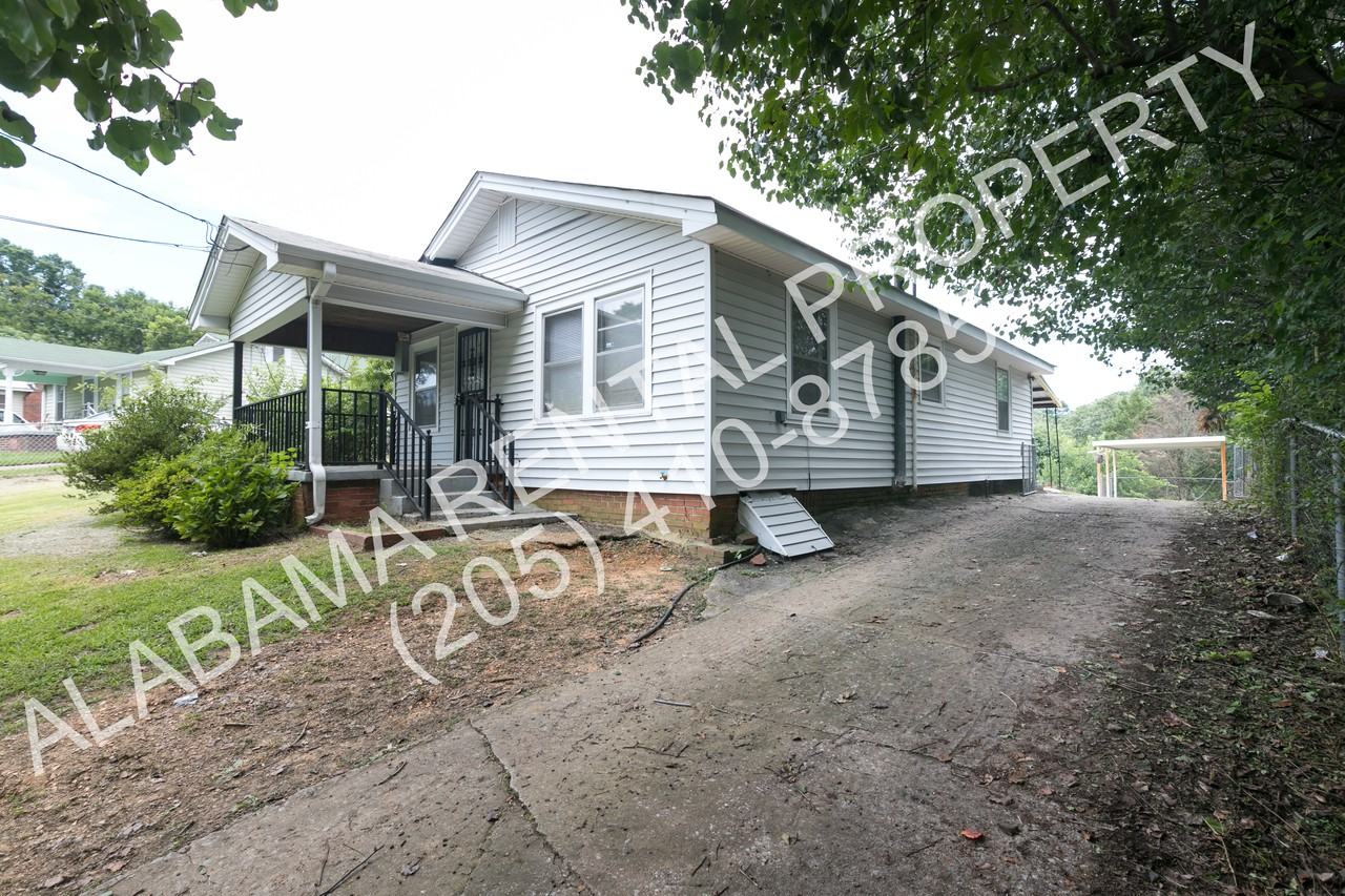1133 Skyline Dr - Photo 2 of 32