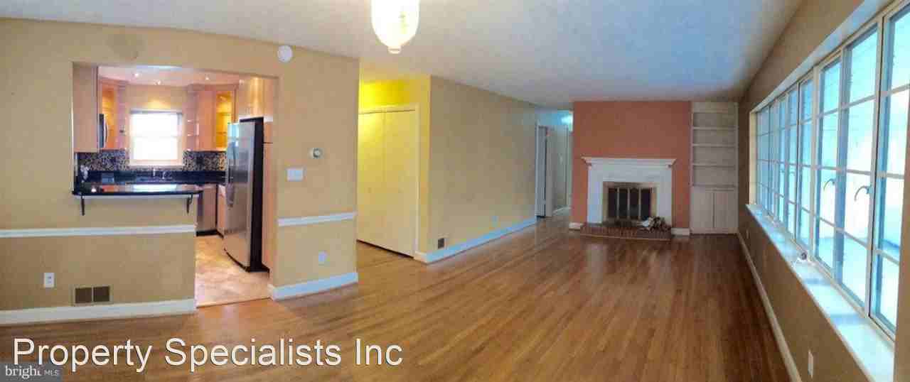 6300 29th St N - Photo 2 of 16