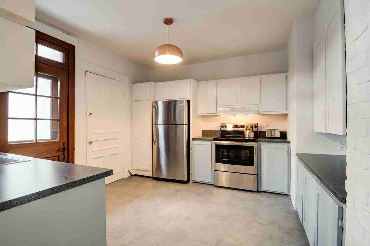 1434 Rue Alexandre-Desève - Photo 3 of 15