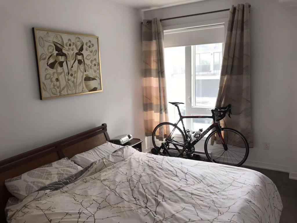 131 Ch Bates, MontRoyal, QC H2V 1B1 2 Bedroom Apartment for Rent