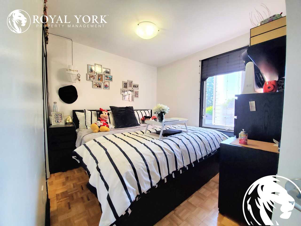 22 3-22 Goldwin Avenue - Photo 2 of 10