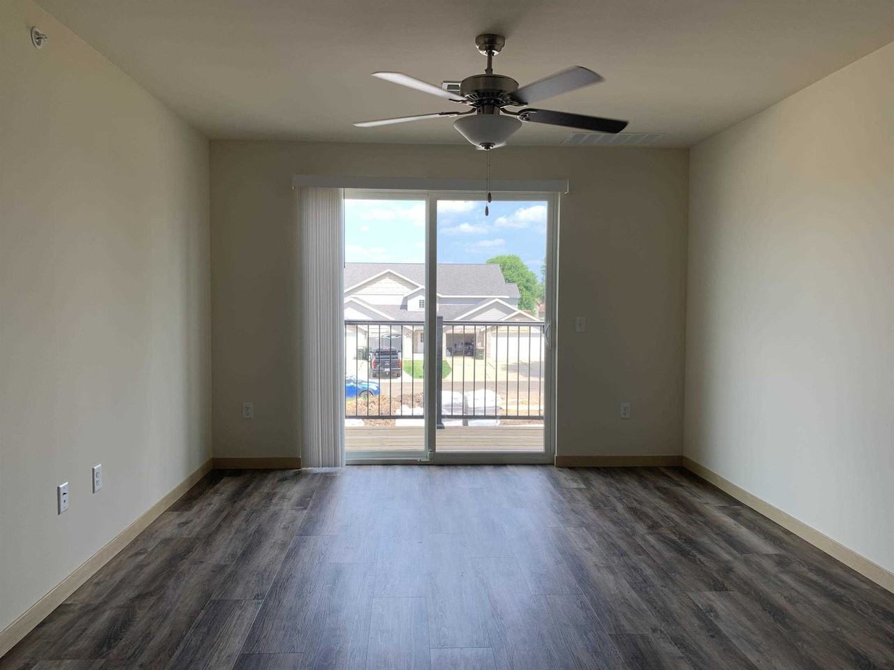 1174 Stonewood Crossing-1 Beds - Photo 3 of 6