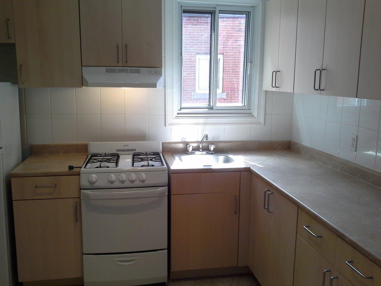 4820 Avenue Borden, Montréal, QC H4V 2S8 1 Bedroom Apartment for Rent