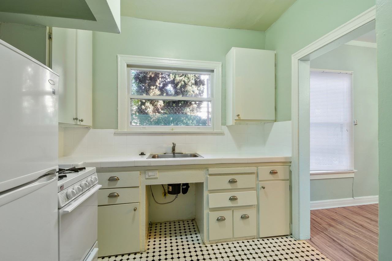 Cherokee Villas - Photo 3 of 28