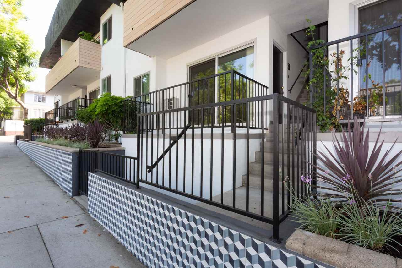 Harper on Hayworth - Photo 6 of 7