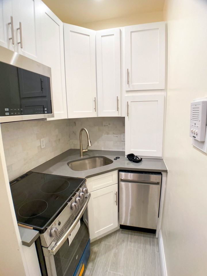 41 West 90th Street - Photo 2 of 42