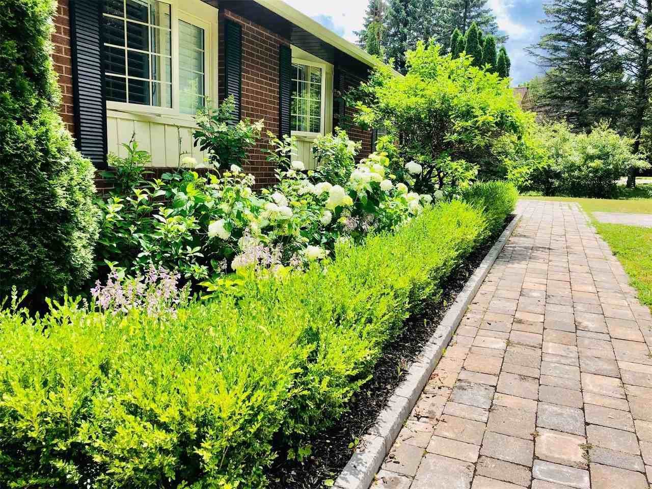 157 Hillcrest Drive - Photo 3 of 20