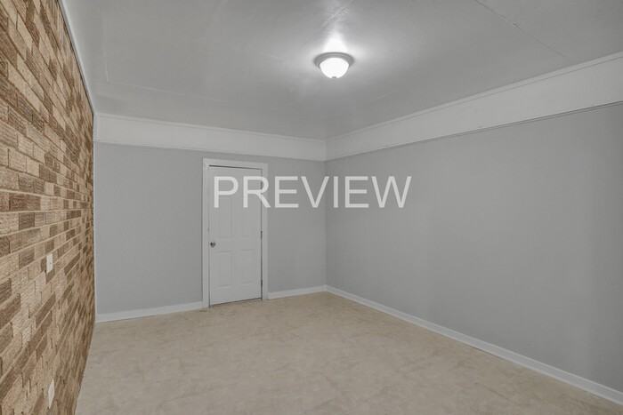 205 Larado Dr - Photo 3 of 12