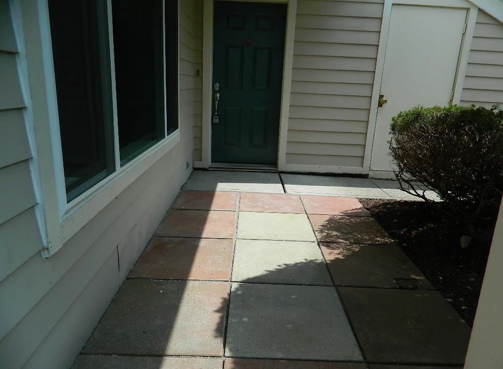 1105 Eagles Ridge Rd - Photo 2 of 27