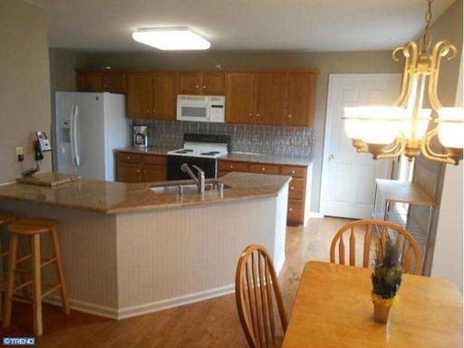 200 Country Dr - Photo 2 of 13