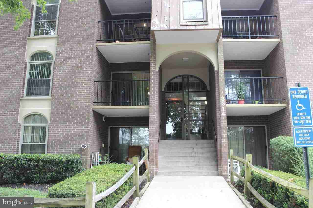 3314 Woodburn Village Dr 31, Annandale, VA 22003 2 Bedroom Apartment