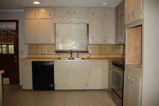 3427 Concord Corner SE - Photo 3 of 27