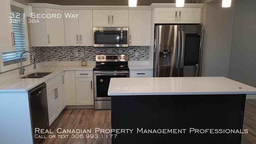 321 Secord Way - Photo 2 of 20