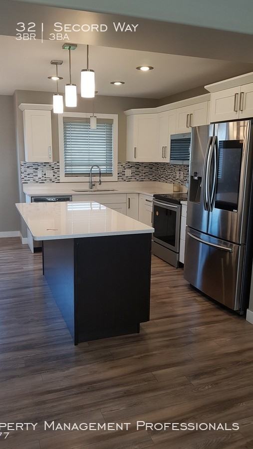 321 Secord Way - Photo 3 of 20