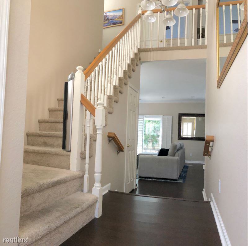 2603 Elden Ave - Photo 2 of 29